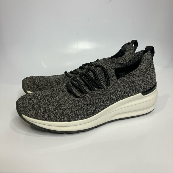 Skechers‎ gray knit sneakers size 8 air cooled memory foam - Picture 3 of 8